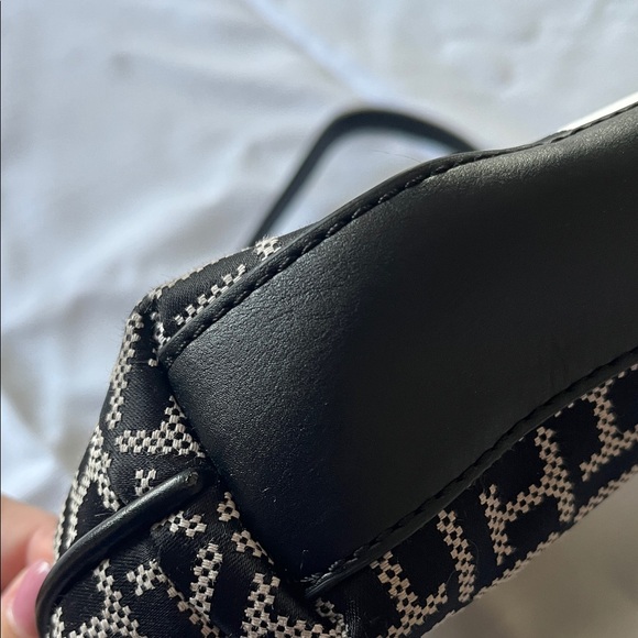 Tommy Hilfiger Monogram Black and White Crossbody Bag - Picture 4 of 6